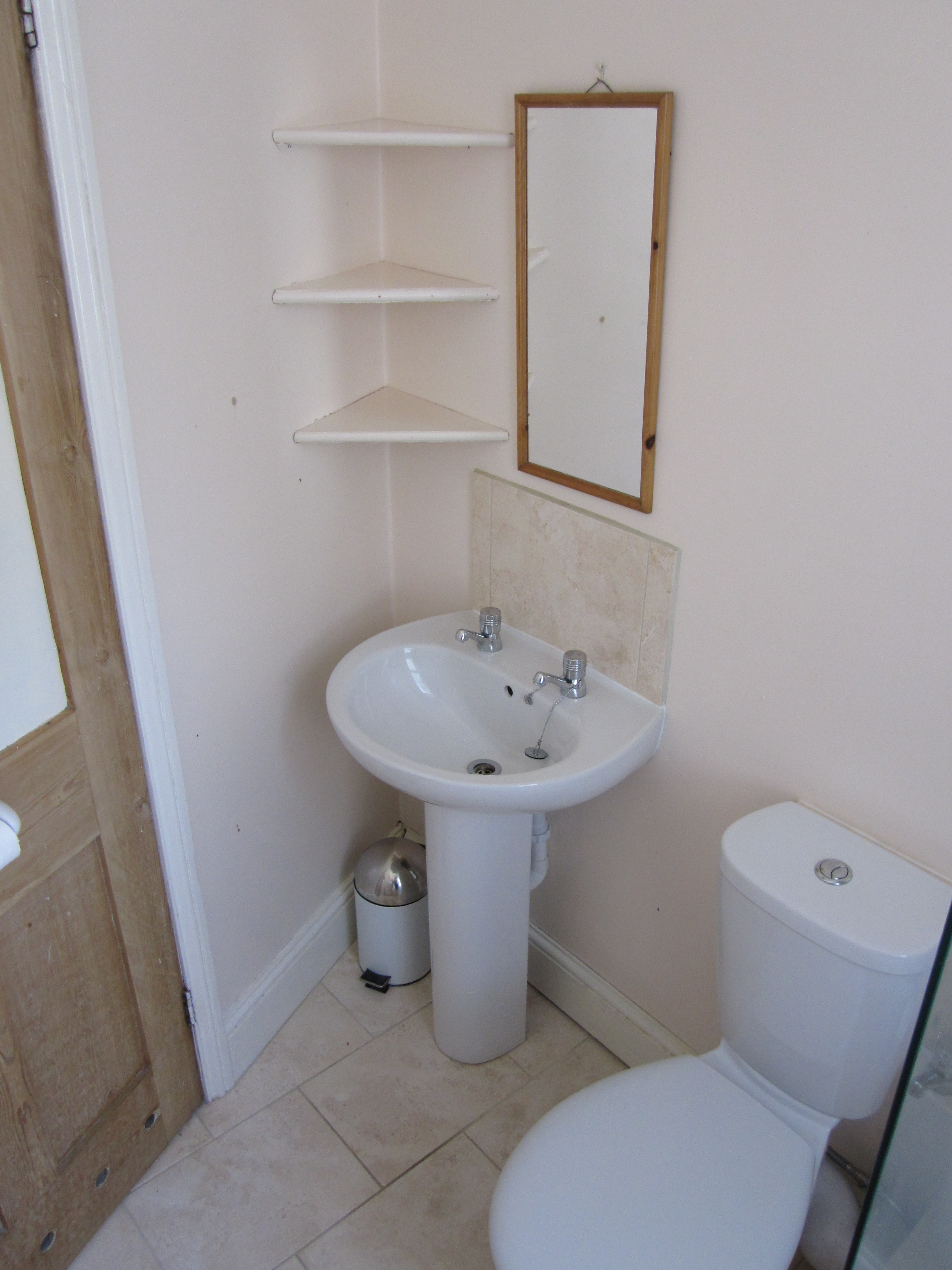 Shakespeare-bathroom