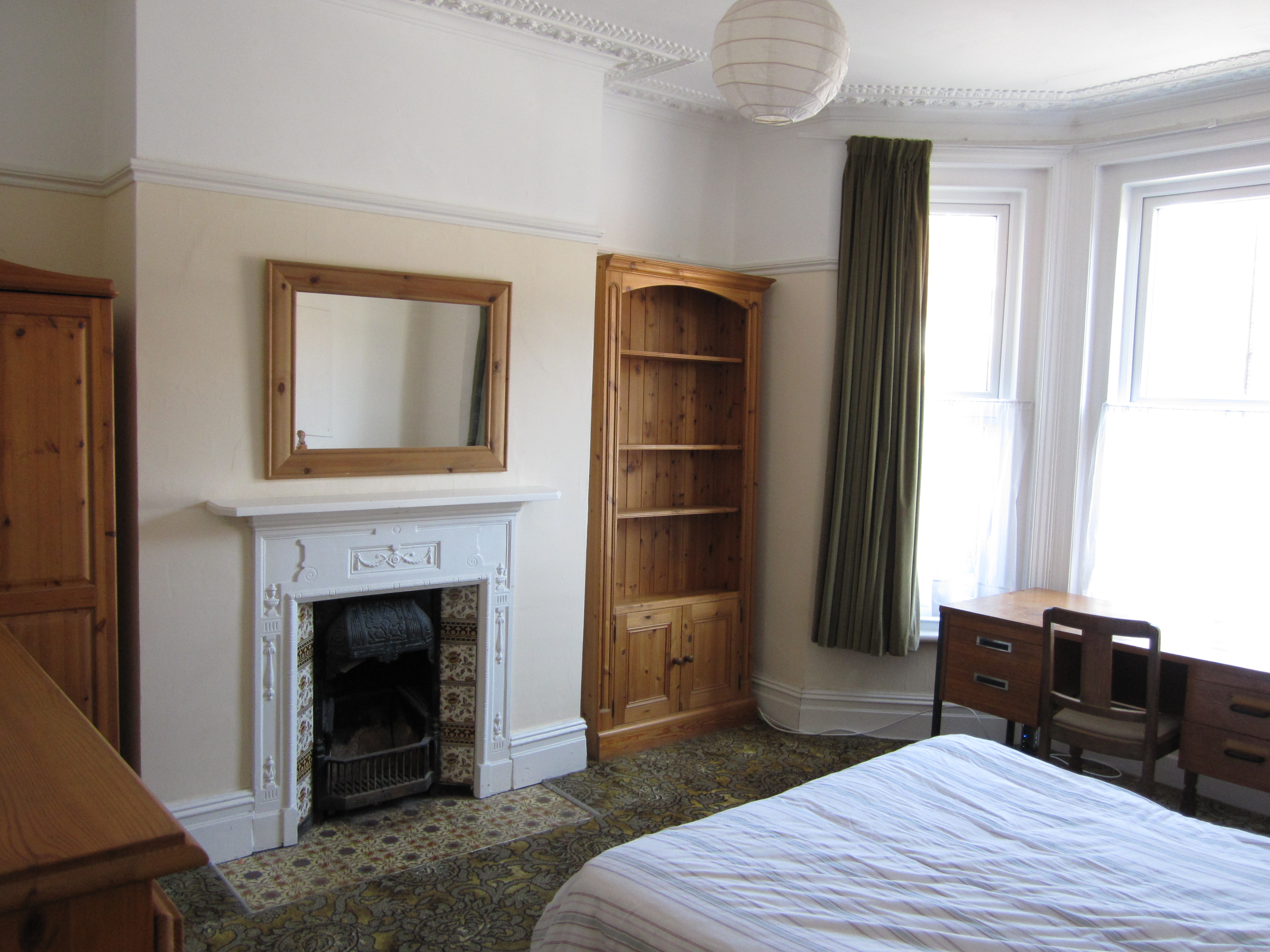 Shakespeare-bedroom1